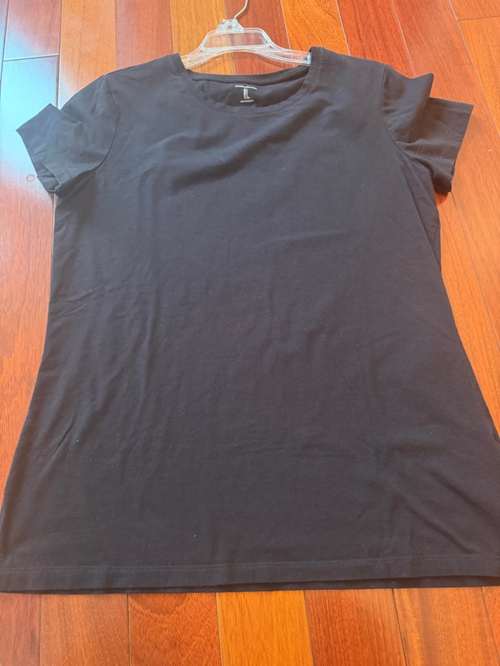 Amazon Essentials Black Short-Sleeve Crewneck Tee